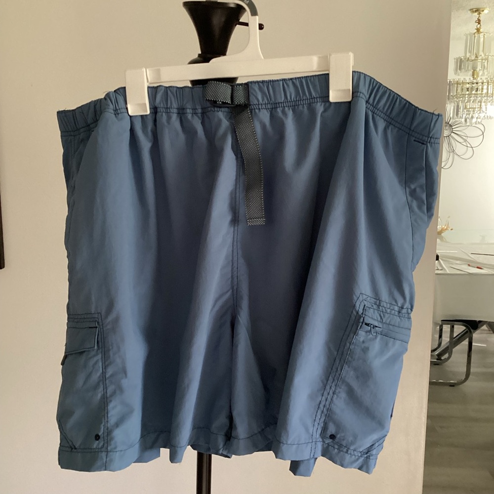 Columbia Blue Cargo Shorts, Men’s Size 3XB